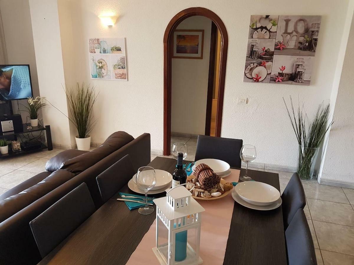 San Marino With Heated Pool, Only 450 Meters To The Beach, Wifi Arona  Εξωτερικό φωτογραφία